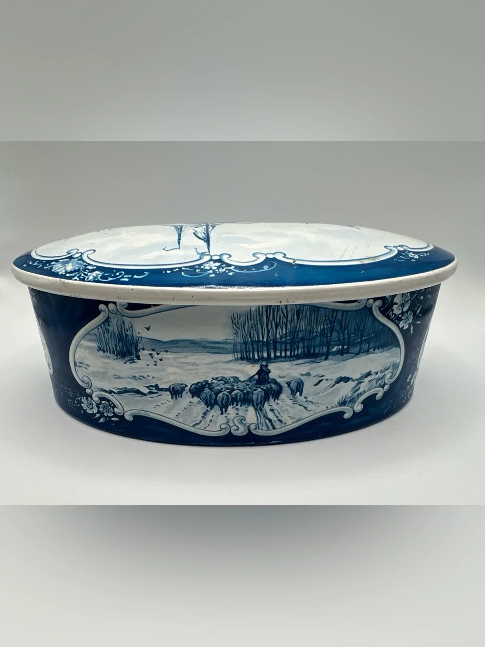 Vintage Droste Holland Oval Metal Candy Tin White And Blue Design